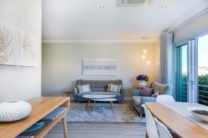 0m² 2 Slaapkamer, 1 Privé Badkamer In Camps Baai